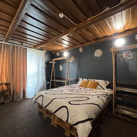 2 La 10 Min De Centru